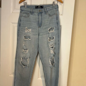 Hollister Ultra High Rise Mom Jean Vintage Stretch- Distressed Light Blue Jeans